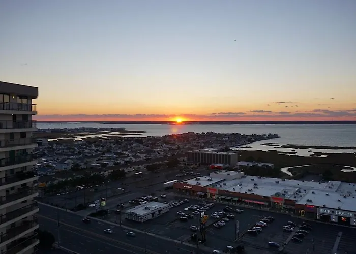 Amazing Ocean And Bay Views Apartment Ocean City